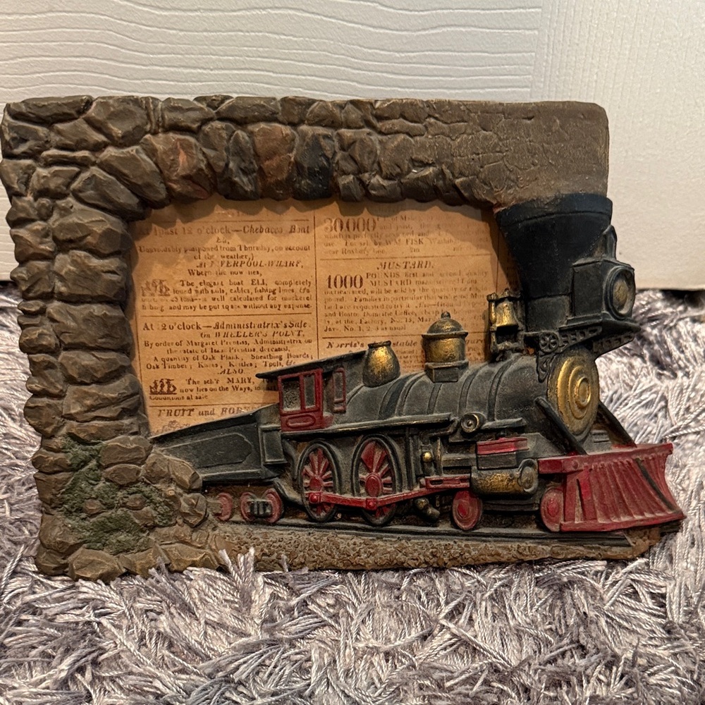 Vintage Train Photo Frame. Fits 4x6 picture